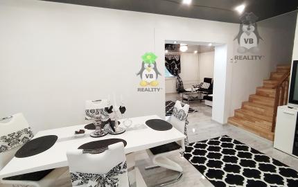 Rodinný dom, 2033m2, Falkušovce