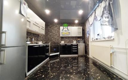 Rodinný dom, 2033m2, Falkušovce