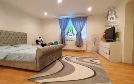 Rodinný dom, 2033m2, Falkušovce