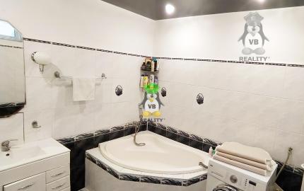 Rodinný dom, 2033m2, Falkušovce