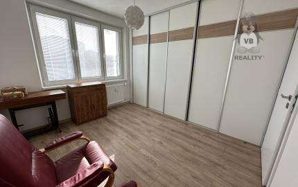 Byt 2+1 s loggiou sídl. Mier, Sp. Nová Ves