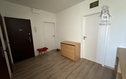 Byt 2+1 s loggiou sídl. Mier, Sp. Nová Ves