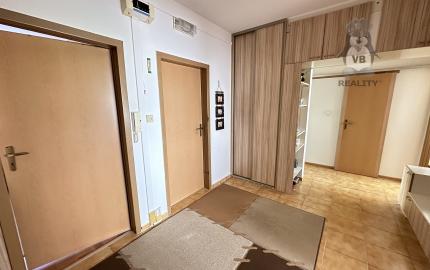 Znížená cena - Byt 4+1 s loggiou na sídl. Mier, Spišská Nová Ves