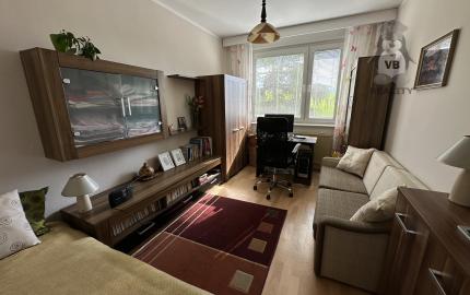 Znížená cena - Byt 4+1 s loggiou na sídl. Mier, Spišská Nová Ves