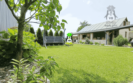 Rodinný dom s krásnou záhradou v obci Ložín