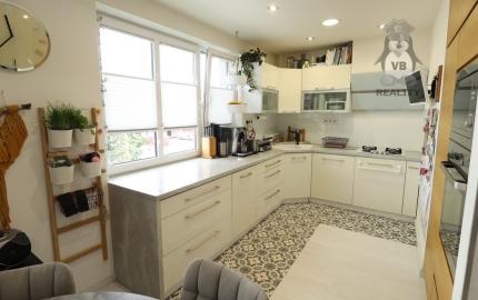 4 – izbový mezonetový byt s balkónom v centre mesta Spišská Nová Ves