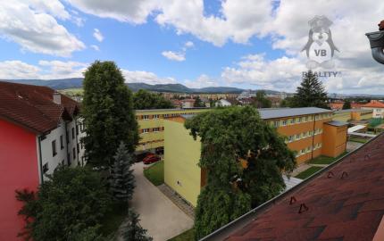 4 – izbový mezonetový byt s balkónom v centre mesta Spišská Nová Ves