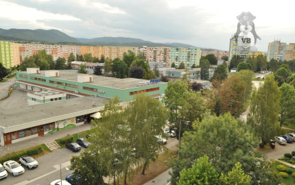 Byt 3+1 s loggiou, sídl. Mier, Sp.Nová Ves