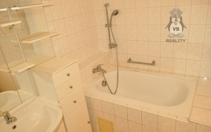 Byt 3+1 s loggiou, sídl. Mier, Sp.Nová Ves