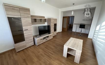 Byt 2+1 s balkónom centrum, Sp. Nová Ves