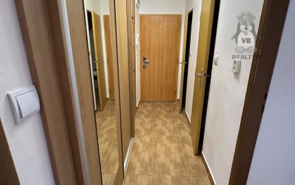 Byt 2+1 s balkónom centrum, Sp. Nová Ves