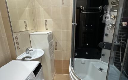 Byt 2+1 s balkónom centrum, Sp. Nová Ves