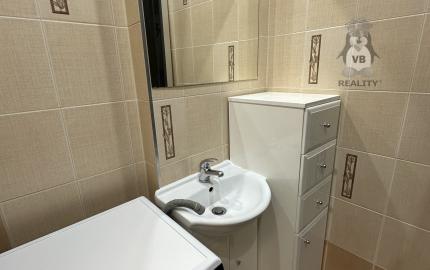 Byt 2+1 s balkónom centrum, Sp. Nová Ves