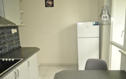 Prenájom bytu 1+1 s loggiou, sídl. Mier, Sp. Nová Ves