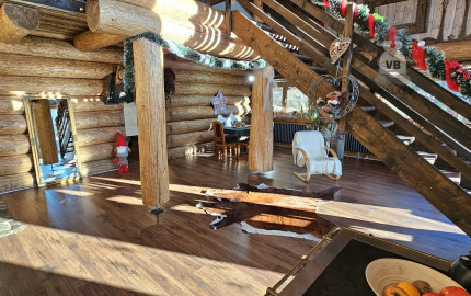 Zrubový rodinný dom v obci Hnilčík-Bindt, okres Sp. Nová Ves