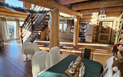 Zrubový rodinný dom v obci Hnilčík-Bindt, okres Sp. Nová Ves