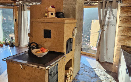 Zrubový rodinný dom v obci Hnilčík-Bindt, okres Sp. Nová Ves