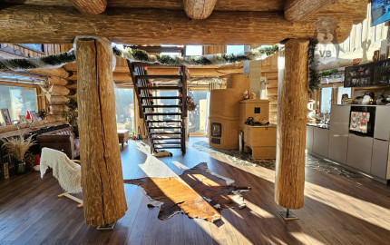 Zrubový rodinný dom v obci Hnilčík-Bindt, okres Sp. Nová Ves