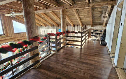 Zrubový rodinný dom v obci Hnilčík-Bindt, okres Sp. Nová Ves