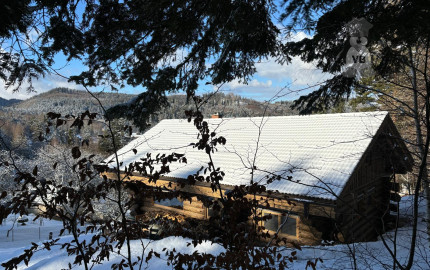 Zrubový rodinný dom v obci Hnilčík-Bindt, okres Sp. Nová Ves