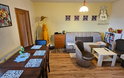 Rodinný dom s 2 samost. bytov. jednotkami v obci Jamník, SNV