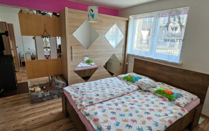 Rodinný dom s 2 samost. bytov. jednotkami v obci Jamník, SNV