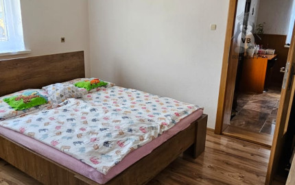 Rodinný dom s 2 samost. bytov. jednotkami v obci Jamník, SNV