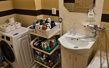 Rodinný dom s 2 samost. bytov. jednotkami v obci Jamník, SNV