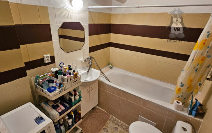 Rodinný dom s 2 samost. bytov. jednotkami v obci Jamník, SNV