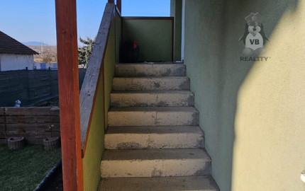 Rodinný dom s 2 samost. bytov. jednotkami v obci Jamník, SNV