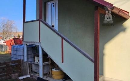 Rodinný dom s 2 samost. bytov. jednotkami v obci Jamník, SNV