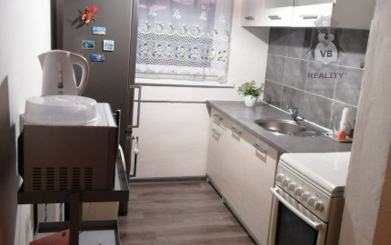 Rodinný dom s 2 samost. bytov. jednotkami v obci Jamník, SNV