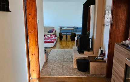 Rodinný dom s 2 samost. bytov. jednotkami v obci Jamník, SNV