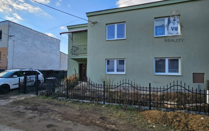 Rodinný dom s 2 samost. bytov. jednotkami v obci Jamník, SNV