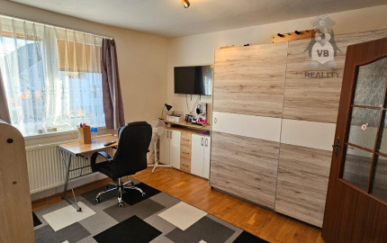 Rodinný dom s 2 samost. bytov. jednotkami v obci Jamník, SNV