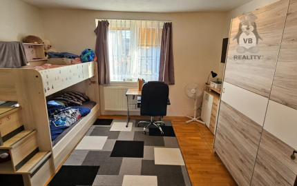 Rodinný dom s 2 samost. bytov. jednotkami v obci Jamník, SNV