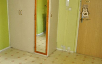 Byt 3+1 s loggiou, sídl. Mier, Sp.Nová Ves