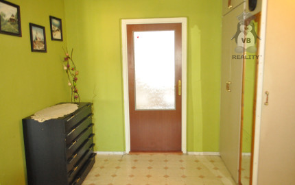 Byt 3+1 s loggiou, sídl. Mier, Sp.Nová Ves