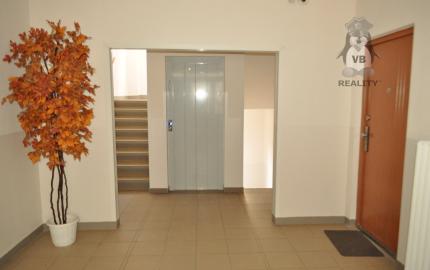 Byt 3+1 s loggiou, sídlisko Tarča, Sp. Nová Ves