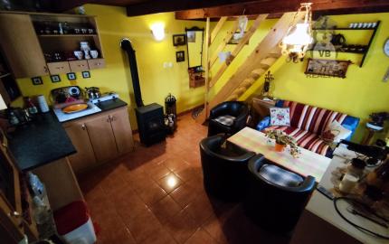 Pekná útulná chatka so záhradkou