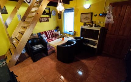 Pekná útulná chatka so záhradkou