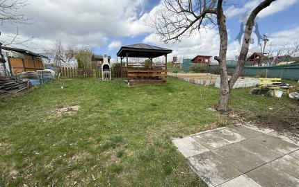 Záhradka s chatkou na sídl. Tarča, Sp. Nová Ves