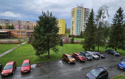 -ZNÍŽENÁ CENA- Byt 4+1 s dvoma loggiami, sídlisko Mier, Spišská Nová Ves