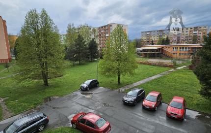 -ZNÍŽENÁ CENA- Byt 4+1 s dvoma loggiami, sídlisko Mier, Spišská Nová Ves