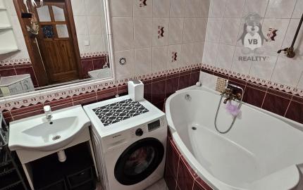 -ZNÍŽENÁ CENA- Byt 4+1 s dvoma loggiami, sídlisko Mier, Spišská Nová Ves