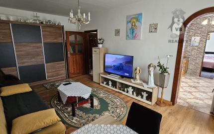 -ZNÍŽENÁ CENA- Byt 4+1 s dvoma loggiami, sídlisko Mier, Spišská Nová Ves