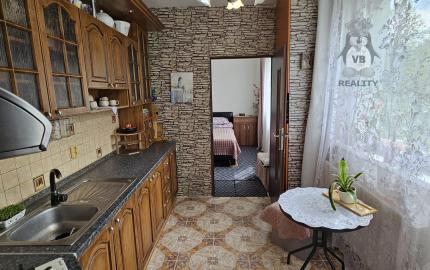 -ZNÍŽENÁ CENA- Byt 4+1 s dvoma loggiami, sídlisko Mier, Spišská Nová Ves