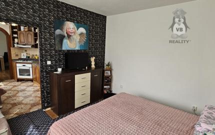 -ZNÍŽENÁ CENA- Byt 4+1 s dvoma loggiami, sídlisko Mier, Spišská Nová Ves