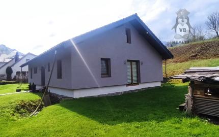 Pekná novostavba pod lesom v obci Kojšov