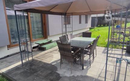 Pekná novostavba pod lesom v obci Kojšov